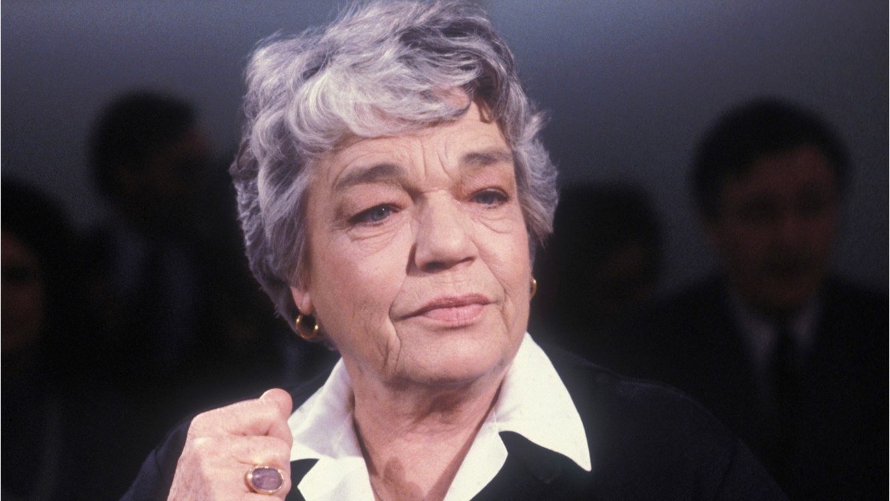 GALA VIDÉO - Simone Signoret : ce traumatisme vécu avant la naissance de sa fille Catherine Allégret