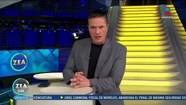 Padres de los 43 de Ayotzinapa y normalistas mantienen plantón en la CDMX