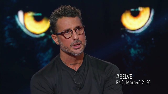 Corona - 'Mio figlio Carlos sta male'