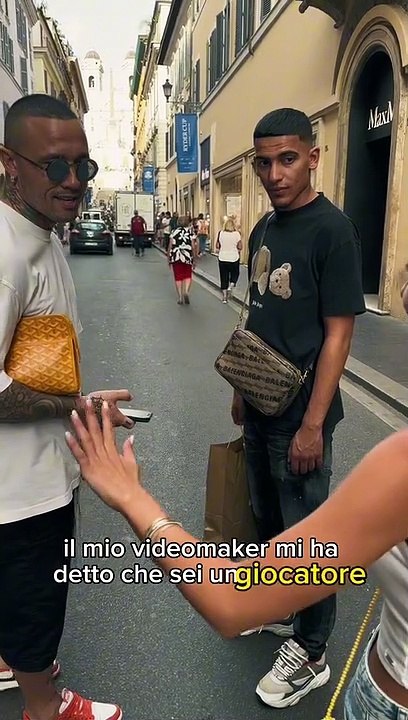 Scusa ti posso chiedere una foto? - L'umiltà di Nainggolan