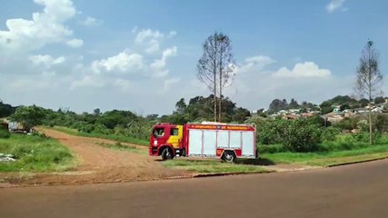 Corpo de Bombeiros combate incêndio em grande área de mata no Floresta