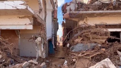 التحقيق مع مسؤولين ليبيين في فاجعة درنة