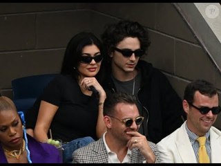 Timothée Chalamet en couple avec Kylie Jenner : baisers de braise et gestes tendres, ils ne cachen