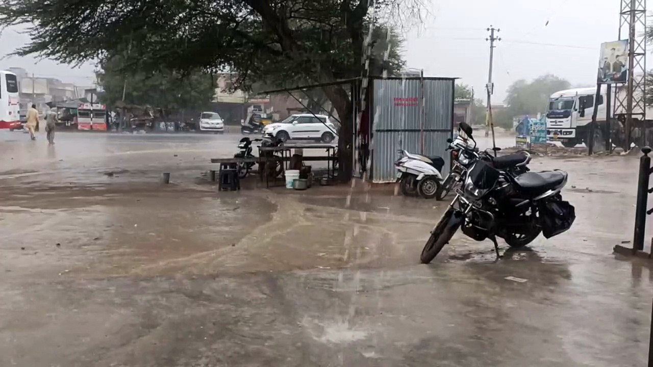 मूसलाधार बरसात ने बढ़ाई किसानो की चिंता