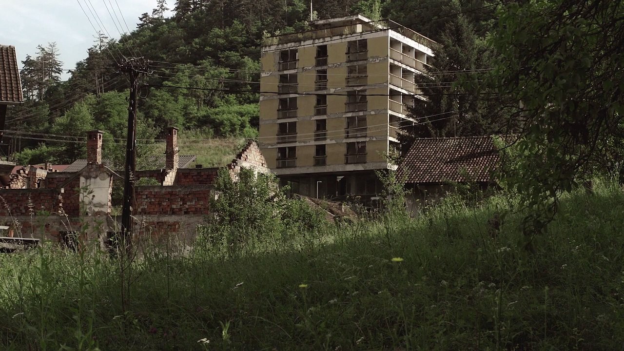 Disturbed Earth Trailer OmeU