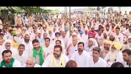 Angry farmers camped in front of the Collectorate