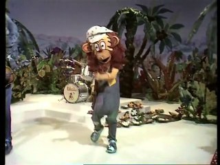 Animal Kwackers (1975) S01E01 - Zoo