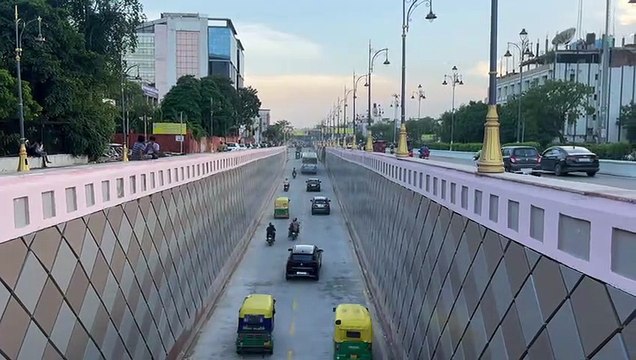 सीएम से फीता कटवाने की ऐसी जल्दबाजी...लक्ष्मी मंदिर तिराहे पर चार दिन में भी दुरुस्त नहीं हो पायी व्यवस्था