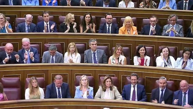 Feijóo propone bajar IRPF e IVA y eximir del pago de impuestos a los nuevos autónomos