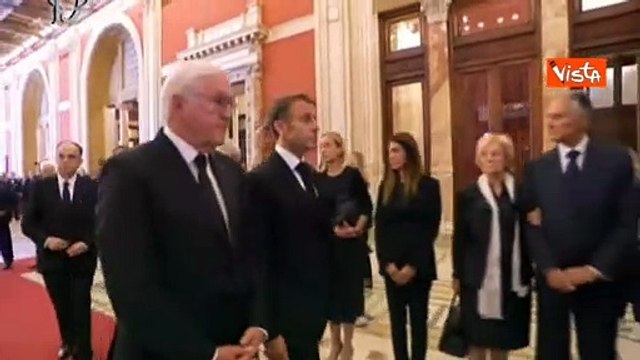 Funerali Napolitano, l'omaggio di Macron e Steinmeier a Montecitorio