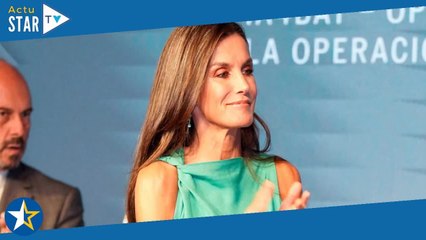 Letizia d'Espagne, sa maladresse en robe flashy à 50 euros  un look aussi sublime que problématique