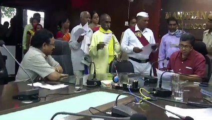 मल्हार के तालाब की साफ-सफाई करवाने नगरवासियों ने की मांग