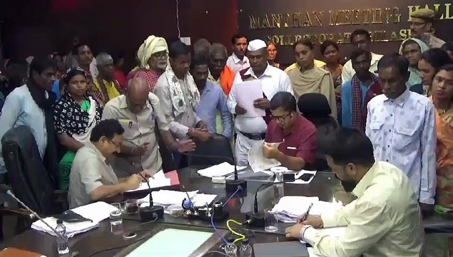 मल्हार के तालाब की साफ-सफाई करवाने नगरवासियों ने की मांग