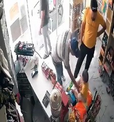 Baba, Bebeğini Taciz Eden Kişiyi Dövdü