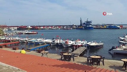 Marmara Denizi'nde Poyraz Fırtınası: Ulaşıma Engeller