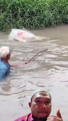 Mancing !! Si Kake Sampai Muter Narik Ikan.
