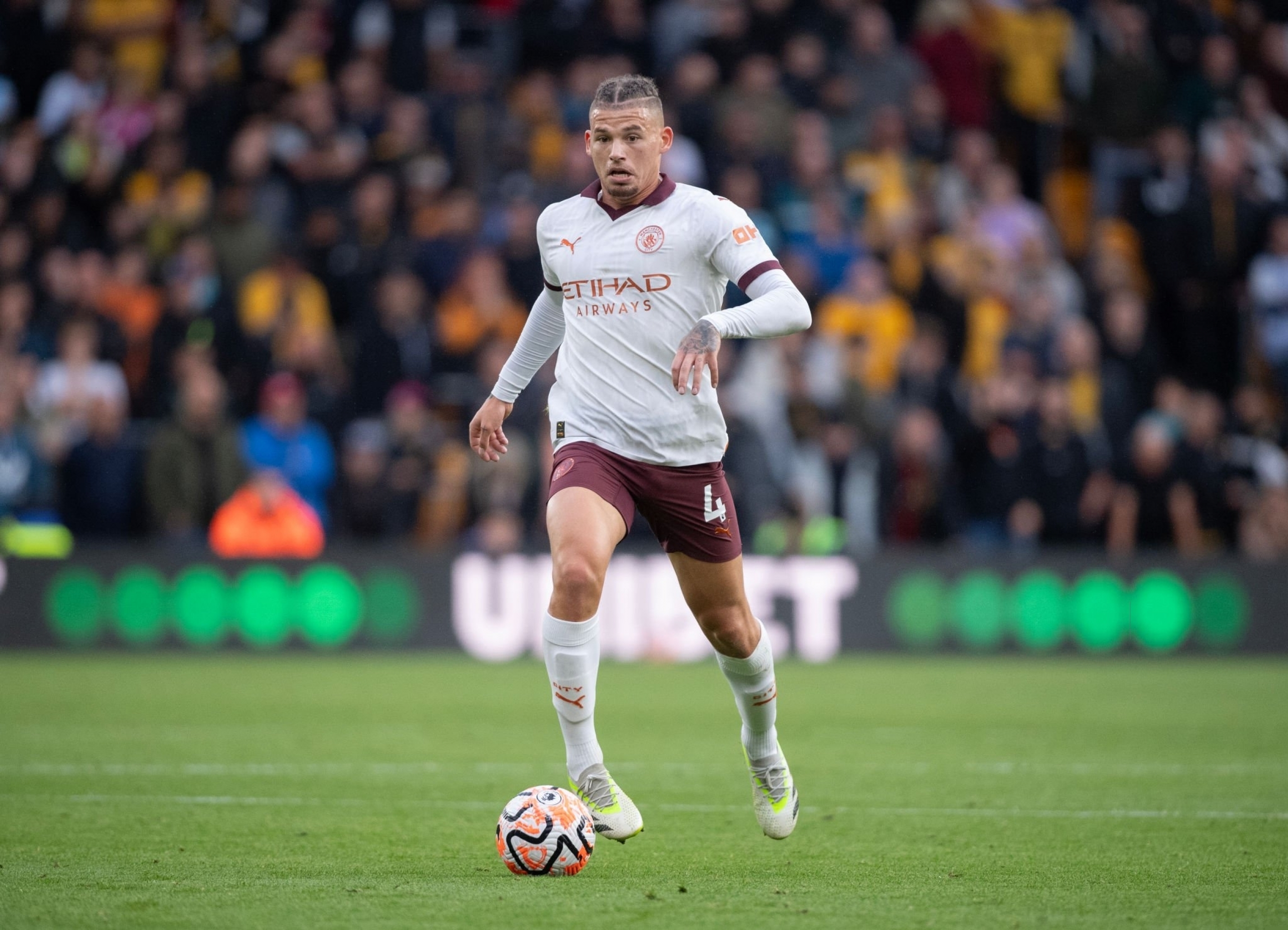 Guardiola hails importance of Phillips
