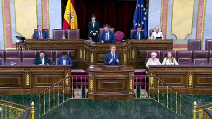 Feijóo ataca a Sánchez durante su réplica a Abascal: “Si Puigdemont dice ‘no’, no será presidente”