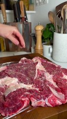 CÔTE DE BOEUF ROULÉE CHÈVRE/ ÉPINARDS/ WASABI  #cotedeboeuf #viande #meat #food #recette #recipe #recipes #foodlover #cuisine #chef #chevre #cheese #fromage #cheesy