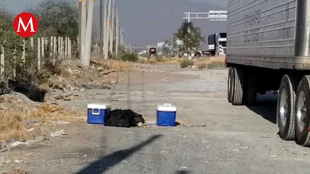 Hallan restos humanos dentro de hieleras en carretera a Saltillo en Santa Catarina, NL