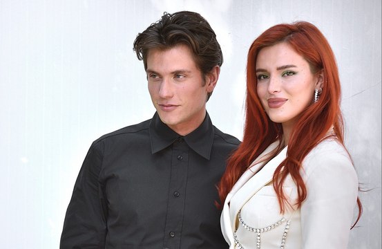 Bella Thorne and Benjamin Mascolo used to have threesomes