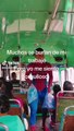 Captan a Spider-Man vendiendo agua en buses hondureños
