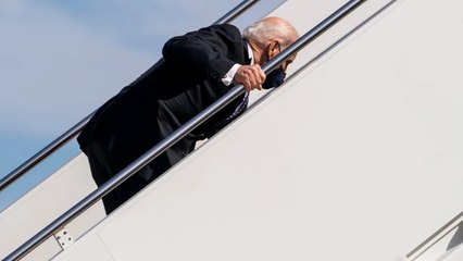 Joe Biden slips, nearly tumbles while exiting Air Force One