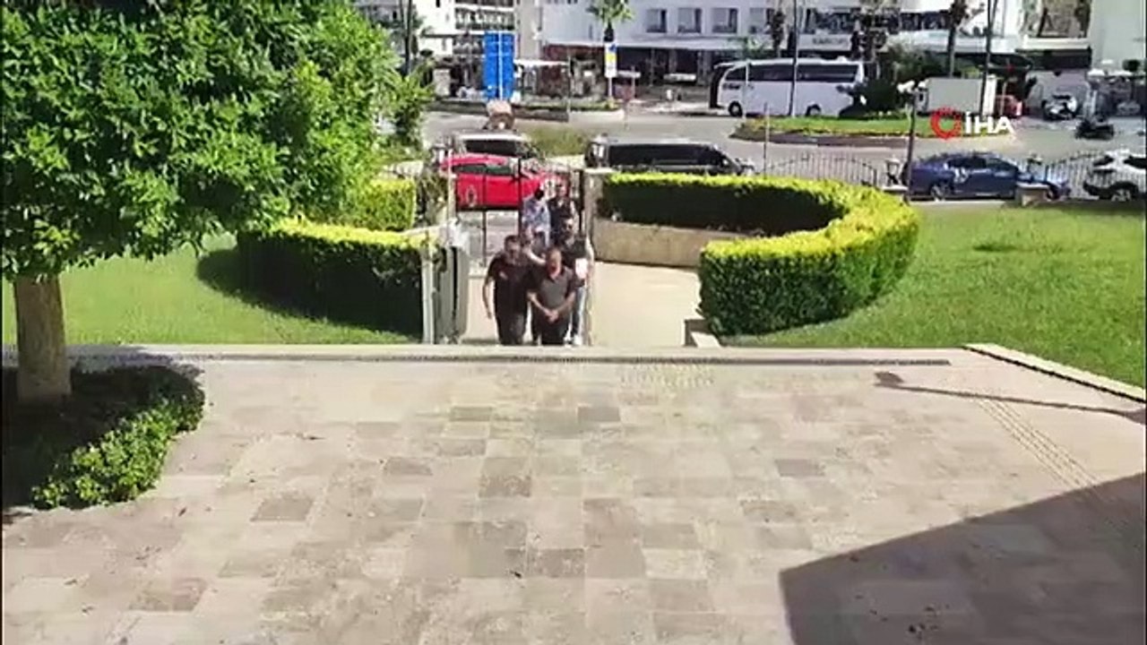 Opération d'immigration irrégulière à Marmaris : 4 immigrants arrêtés et 3 suspects arrêtés