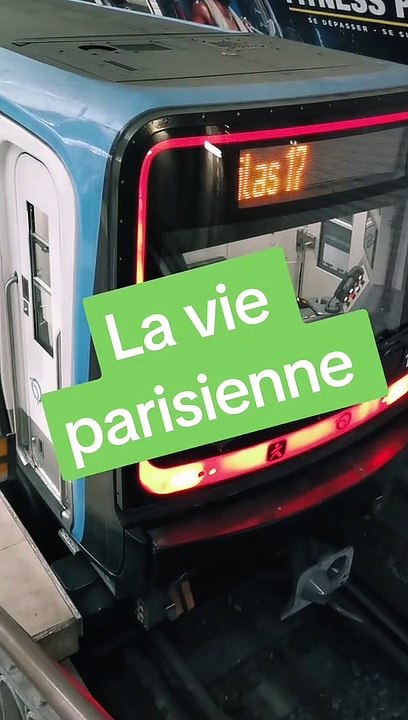 La réaction de Twitter à l'augmentation du pass navigo