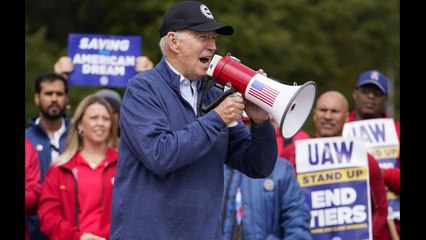 VIDEO: Joe Biden donne de la voix auprès des ouvriers de l’automobile en grève