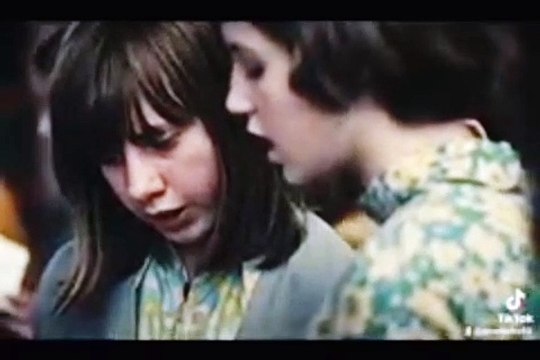 MY LORD PRAY CLIP KES 1969 | R I P AUNTY JANET SINGING IN THE DINING HALL AT MY LORD PRAY | CAPTER EIGHTEEN VERS ONE MATTHEWS BIBLE Kes 1969 | Ken Roach Film Barnsley