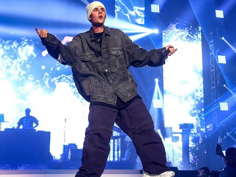 Justin Bieber annule sa tournée mondiale, dont ses 2 concerts à Paris, pour raisons médicales