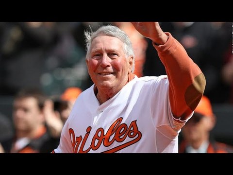 Brooks Robinson, Hall of Fame Orioles third baseman, dies at 86