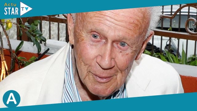 Philippe Bouvard : 200 voitures, 3 villas, 3 piscines... révélations sur son rythme de vie au-dessus