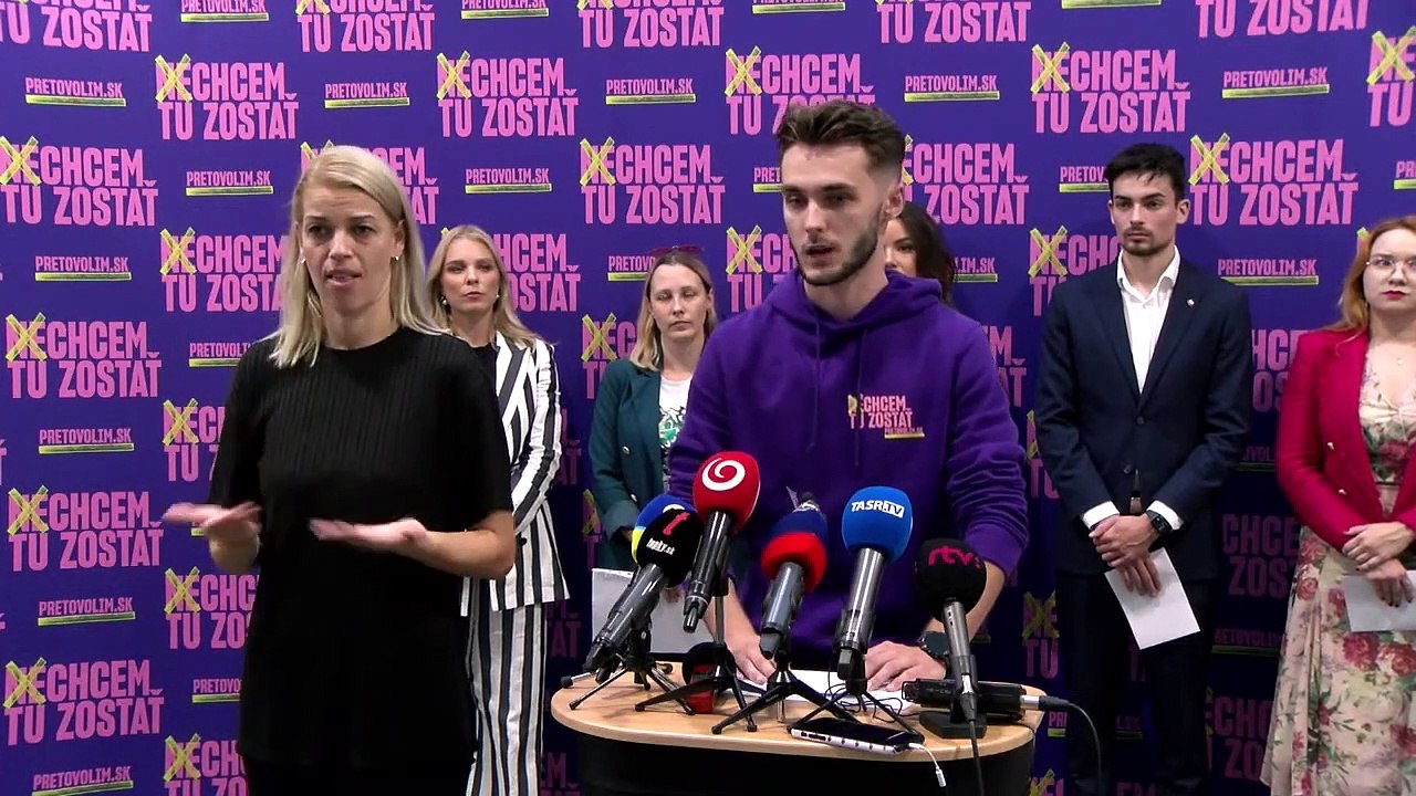 ZÁZNAM: Minister školstva vyzval mladých ľudí, aby šli v sobotu voliť