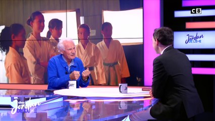 VOICI - Yann Arthus-Bertrand se confie sur le dîner à Versailles de Charles III