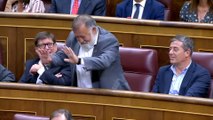 El lapsus de un diputado del PSOE al votar la investidura de Feijóo