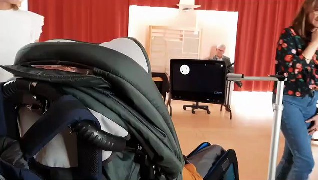 Des jeunes polyhandicapés à Bois-Guillaume communiquent grâce à des commandes oculaires