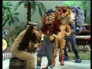 Animal Kwackers (1975) S02E07 - Sea