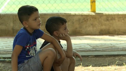 لبنان.. تأجيل بدء العام الدراسي في مخيم عين الحلوة