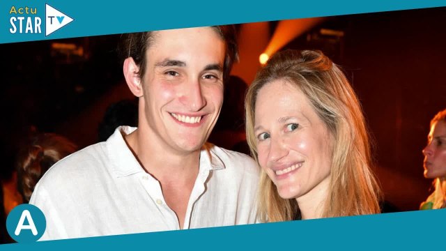 Carla Bruni Son fils le séduisant Aurélien très convoité au défilé Etam, sa tante veille !