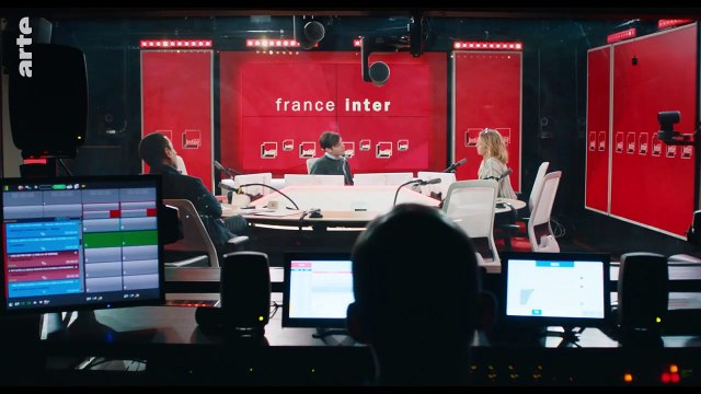 Avec la comédie Sous contrôle , qui sera diffusée sur Arte dès le 5 octobre, Léa Drucker met un point d'honneur à rire de la politique sans la dénigrer