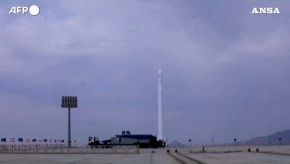 L'Iran manda in orbita un satellite a 450 km di altitudine