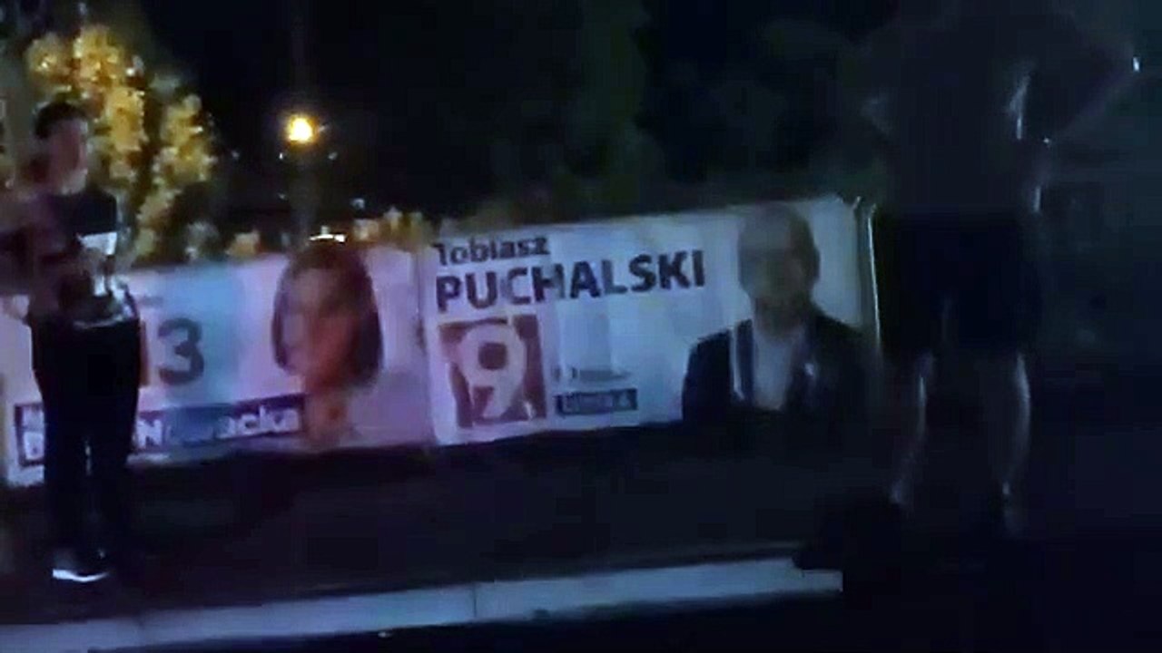 Wieszanie plakatów