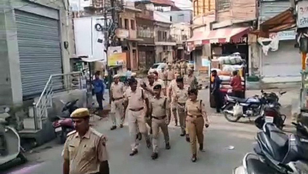 पुलिस अलर्ट मोड पर, सुबह छह बजे से रात को विसर्...