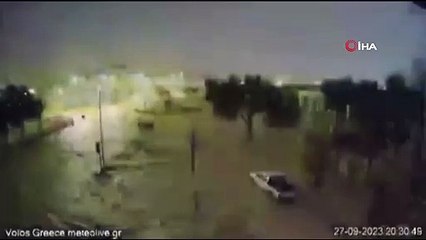 La tempête Elias frappe la Grèce : montez à l'étage et sauvez votre vie