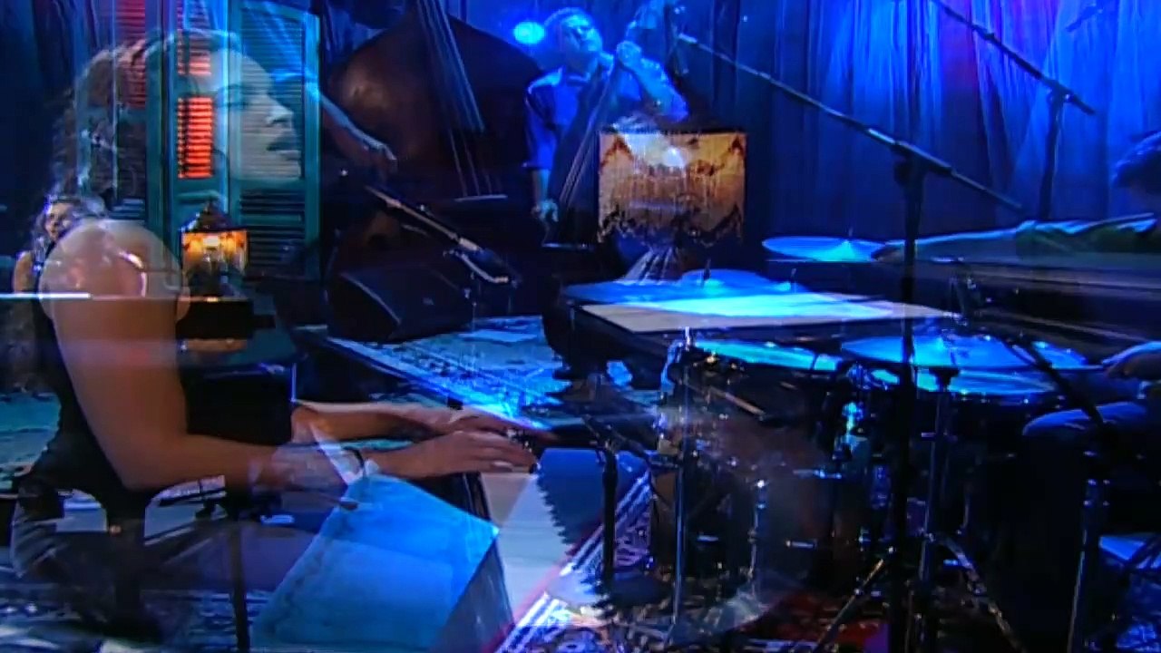 NORAH JONES — Come Away With Me (Music Video) – (Directed by James Frost ) ● 【from NORAH JONES: Live In New Orleans】 •August 24, 2002•