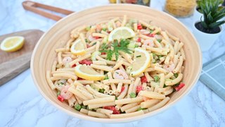 Sommerlicher Pasta-Salat mit Garnelen