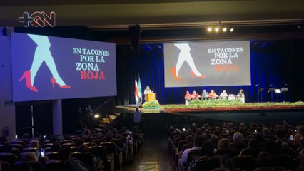mqn-Nos colamos en el camerino del lanzamiento del libro en tacones de la zona roja.-270923
