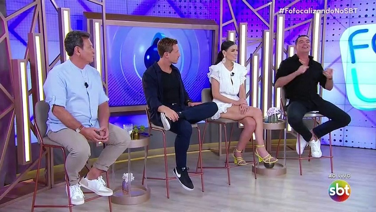 Leo Dias se retrata com Simaria ao vivo no Fofocalizando: "Lamento"